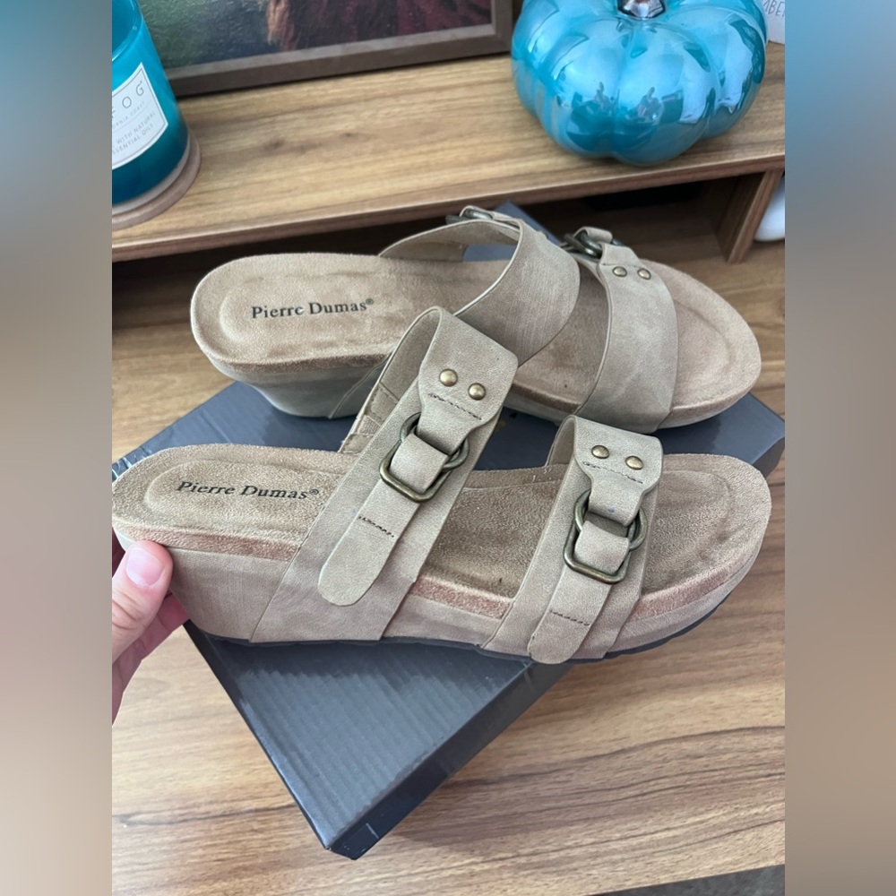 Pierre dumas sandal wedge